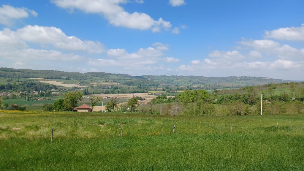 un paysage de la drôme des collines