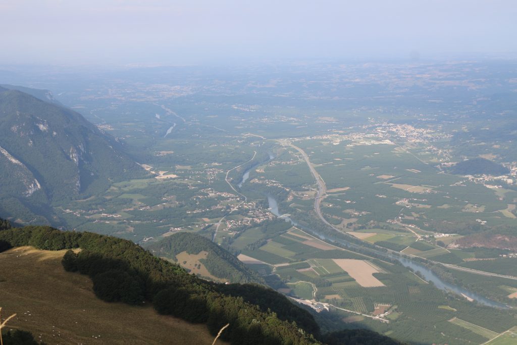 Paysage de la vall&eacute;e de l'Is&egrave;re, vue du Vercors